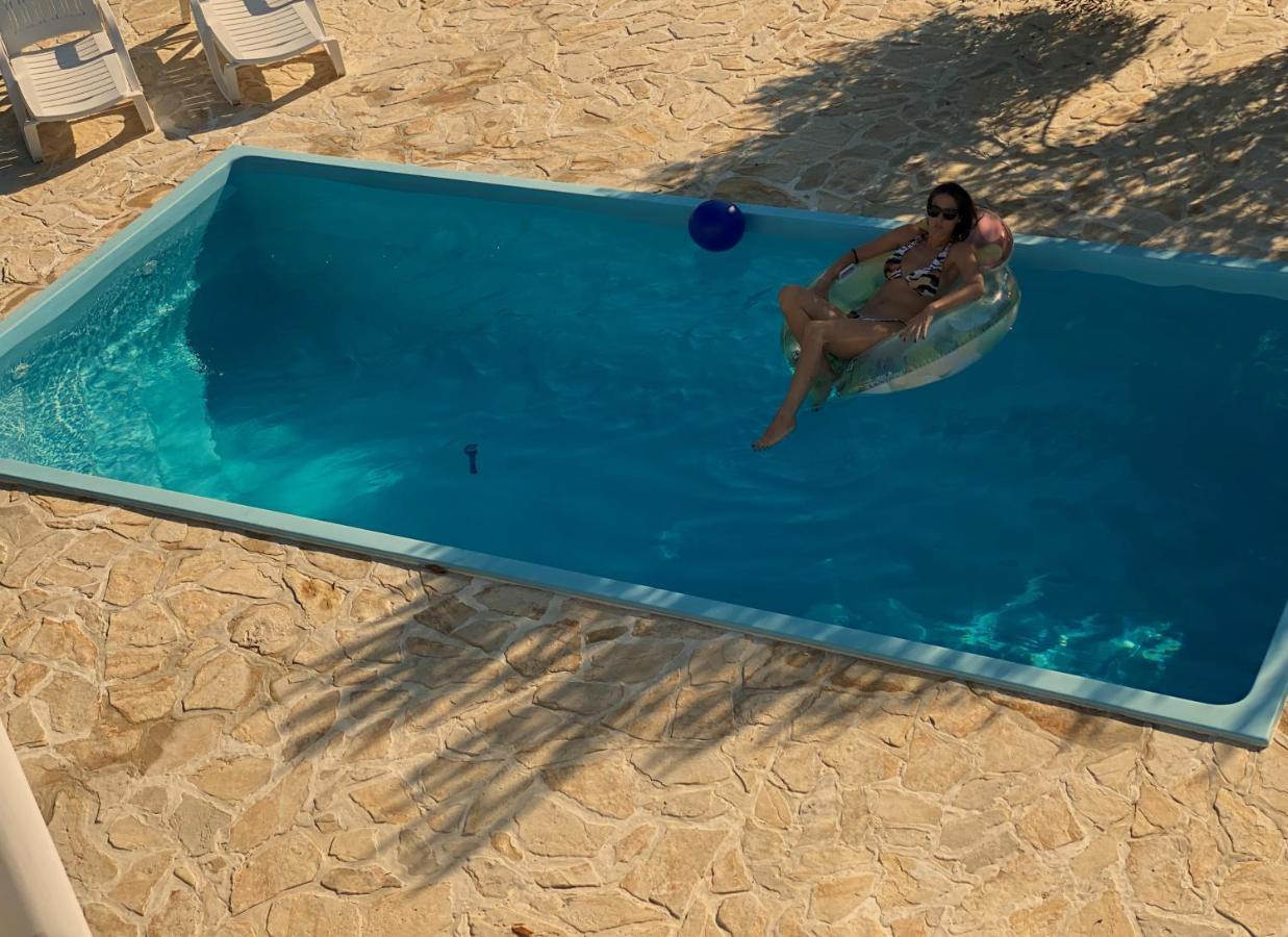Villa Bubica- Cozy Holiday Home In Rural Area With Pool Stankovci  Esterno foto