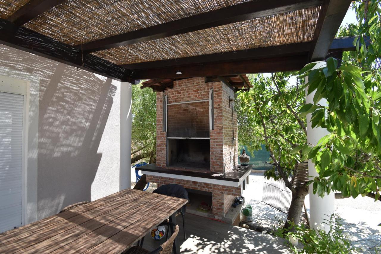 Villa Bubica- Cozy Holiday Home In Rural Area With Pool Stankovci  Esterno foto